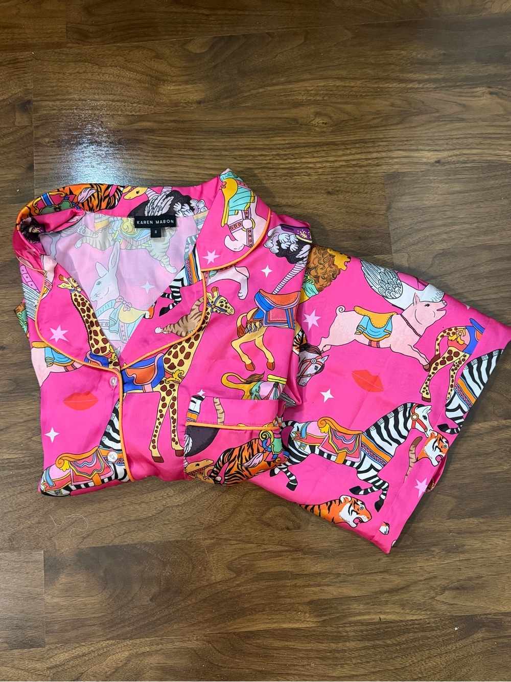 Karen Mabon Silky Satin Pajama Set Pink Animals Carousel - Picture 5 of 9